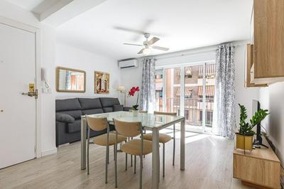 Luminoso y acogedor apartamento con AC