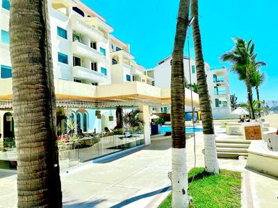 PRECIOSO CONDOMINIO FRENTE AL MAR EN MANZANILLO