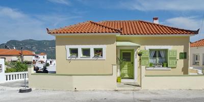 Marchie's Place - Spacious one bedroom apartment for rent on Skopelos Island