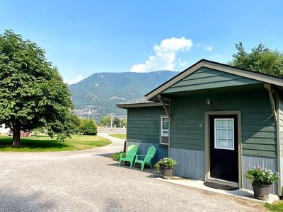 Glacier's Edge Cabins