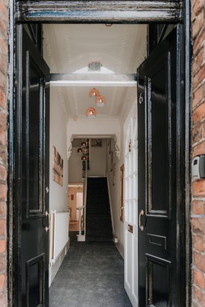 Alice - spacious 3 bedroom house contractor accommodation