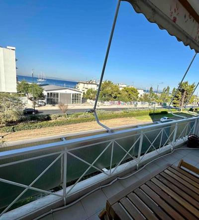Sea apartment in glyfada