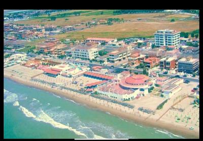 Torvaianica casa vacanze .stupenda villetta in un residence a 50 mt dal mare