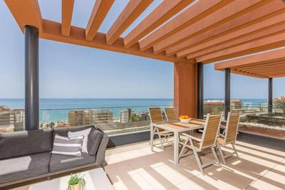 Casa Cielo - Penthouse with pool, Gym & parking