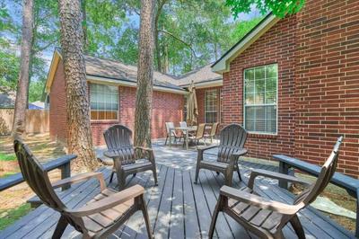 The Woodlands 3BR 1-Story Retreat w Open Kitchen, Grill, and Baby Friendly