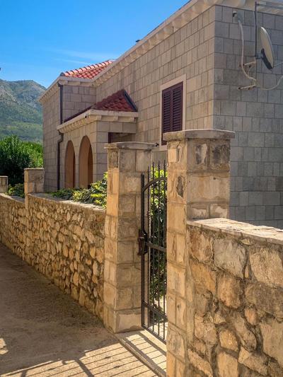 Apartments Kralj Ana