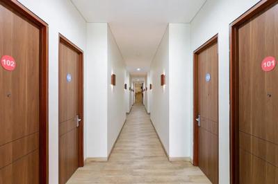 Sans Hotel Rajawali Surabaya by RedDoorz