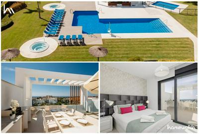 Luxury Duplex Penthouse with sea views walking distance to the beach in Los Miradores del Sol