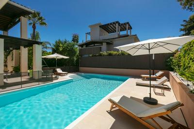 Villa Ana
