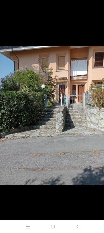 Casa con giardino: Varazze