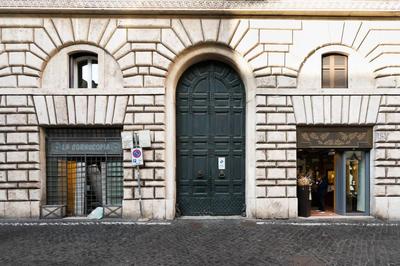 Pantheon Large Terrace Penthouse
