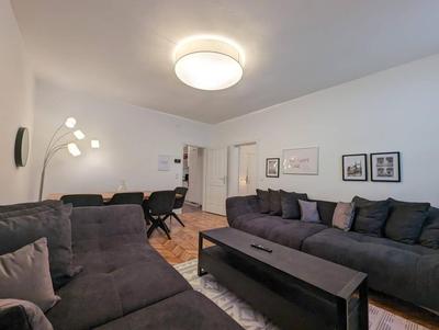 Big CityApartment 19