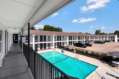 Motel 6-Bryan, TX - University Area