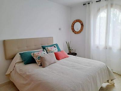 TYMI Groundfloor Apartament with garden view