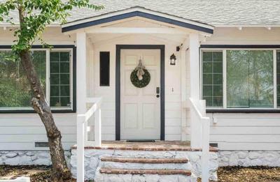 Entire 2 Bedroom Pet Friendly Cottage Home