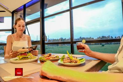 Chillies Grand by Lathpandura, Polonnaruwa