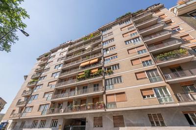 Ferrucci, 6 – Monolocale al settimo cielo