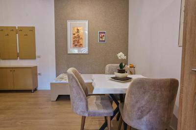 Cozy Apartment next to Square 21 Tirana