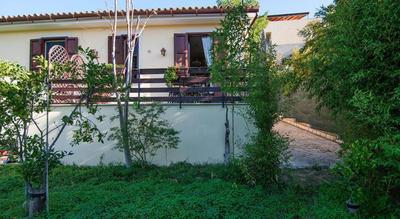 Cottage - Sleeps 4 - Parking - Garden
