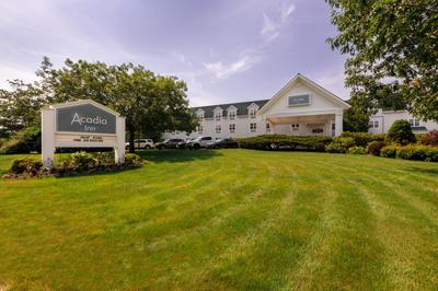Acadia Inn