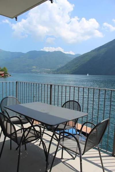 FRONT LAKE SUITE