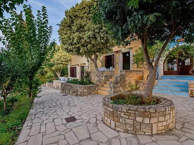 Group accommodation in Crete separate houses