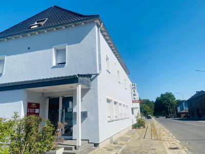 Hotel SuvaNa
