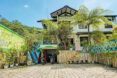 OYO Life 92376 Agape Villa