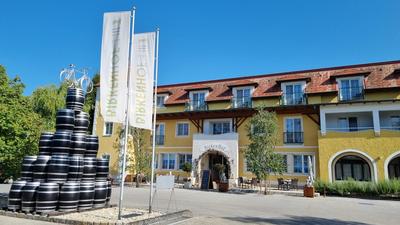BIRKENHOF GOLS - B & B - Wohlfühl Hotel mit Wochenend-Restaurant