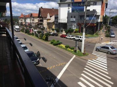 Apartamento aconchegante na Avenida Principal