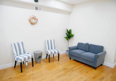 Newly Renovated Guest Rooms near Transportation