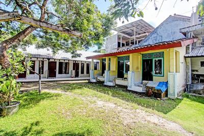 OYO Life 92853 Kost 999