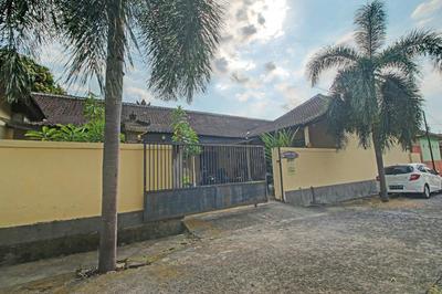 OYO Life 92954 Shanti Kost