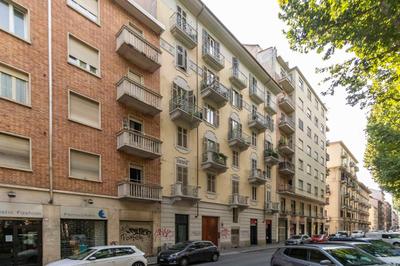 GuestHost - Apt x4 1km from Don Bosco Bus Station!