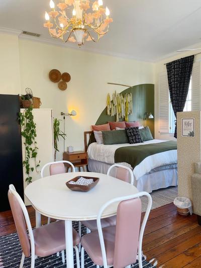 Romantic 1885 Loft Steps from Pulaski Square