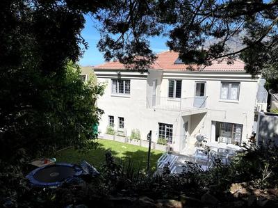 Lovely Family Home in Tamboerskloof, Cape Town
