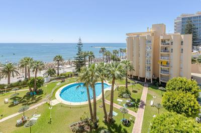 Wonderful apartment with sea views