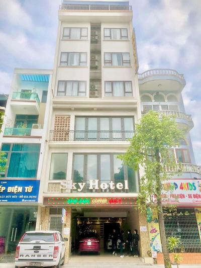 Sky hotel 390 QUang Trung Thành phố Uông Bí tỉnh Quảng Ninh