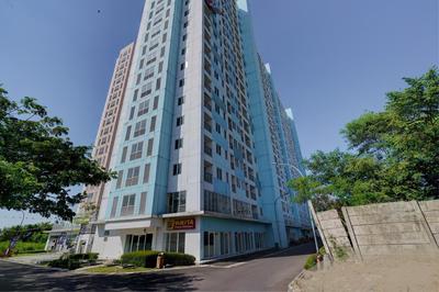 OYO Life 92889 Apartement Grand Sentraland Karawang By A.t Room