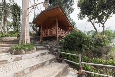 Urbanview Hotel D'Pineapple Villa Ciater by RedDoorz