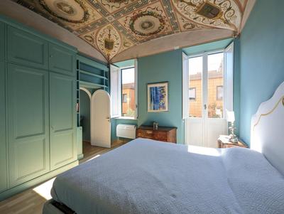 Spanish Steps Enchanting Apartment