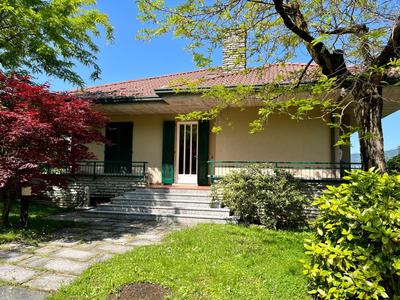 LUKAS HOME CON IL CUORE Appartamento 3 camere 6 pers e giardino privato
