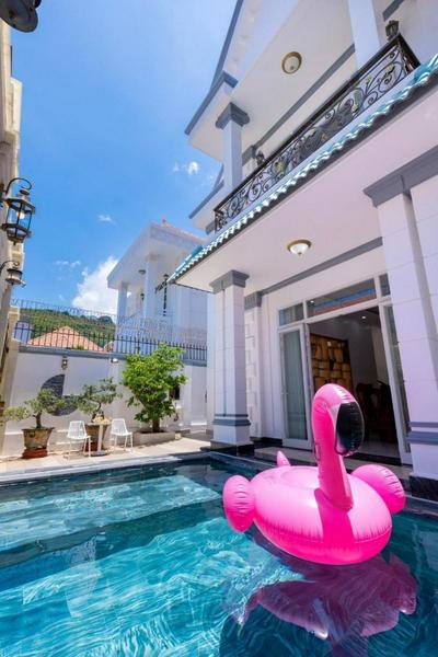 Biệt Thư GOLD DAY NGHỈ Dưỡng LẠC LONG QUÂN Bãi Sau