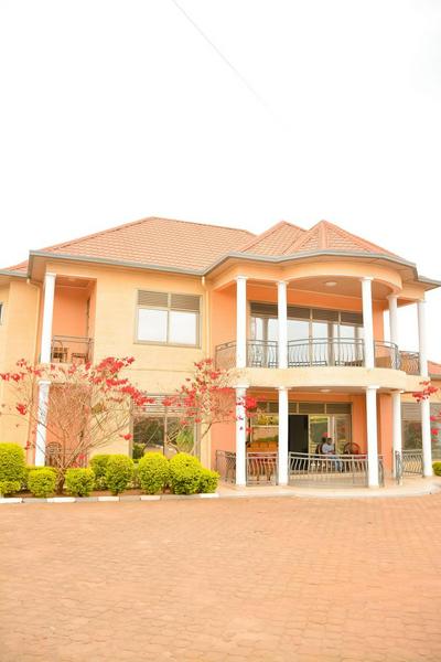 SERENE GARDEN HOUSE GASABO- RUSORORO