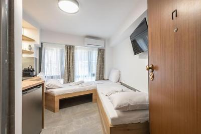 TH2-Historical Center Studio 1 Minute From the Metro