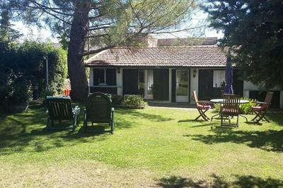 BUNGALOW LOS MOLINOS (MADRID)