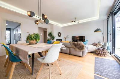 LUJOSO CHALET CON PISCINA PRIVADA, JARDIN Y DOMÓTICA EN PUERTA DE HIERRO