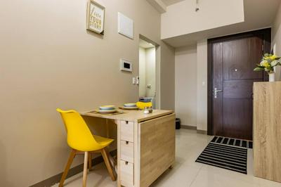 Spacious Cozy Condo with Gym and Shared Pool