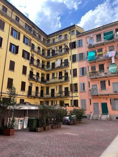 Cozy apartment in Milan near metro M4