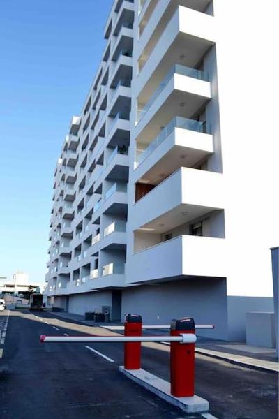 New modern APT near Old town - private parking